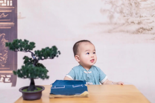 汶上满月宝宝放屁臭